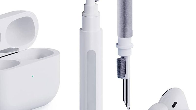 The Importance of Cleaning Your Earphones: A Guide to HyBuds Earphone Cleaning Pen