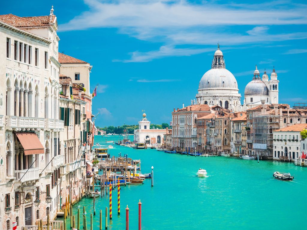 11 Tips To Save Money for Trip to Italy