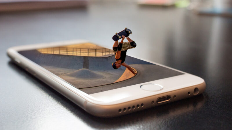 5 reasons a virtual phone system is good for those working from home